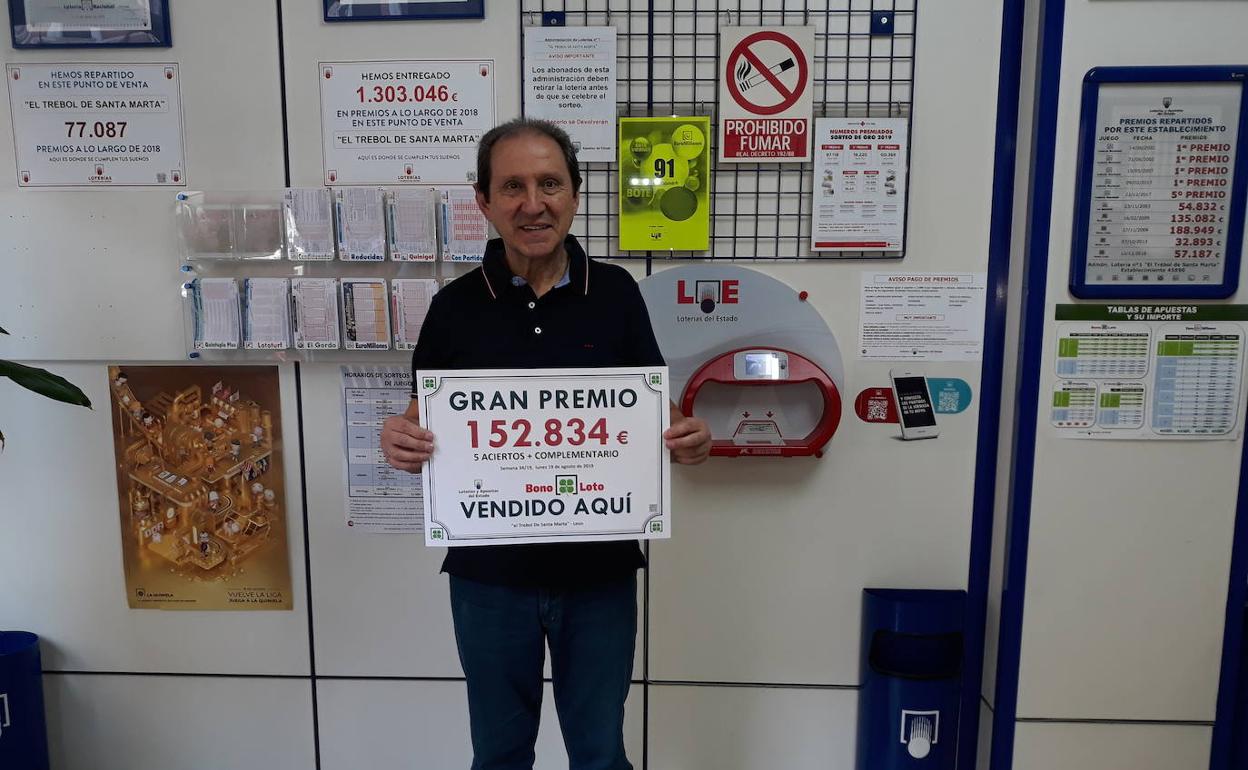 Imagen del vendedor del premio.