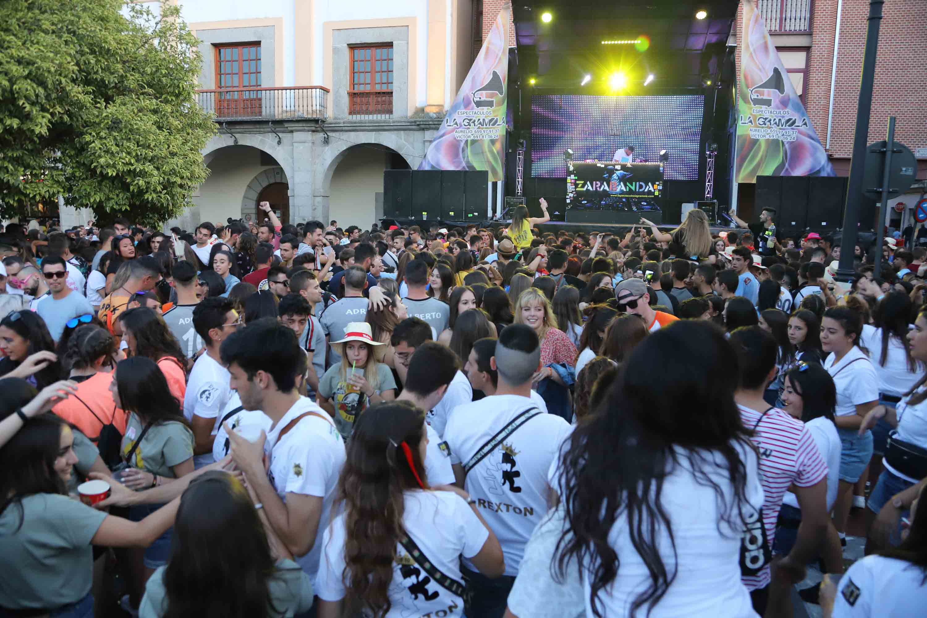 Fotos: Peñaranda de Bracamonte estalla en fiestas