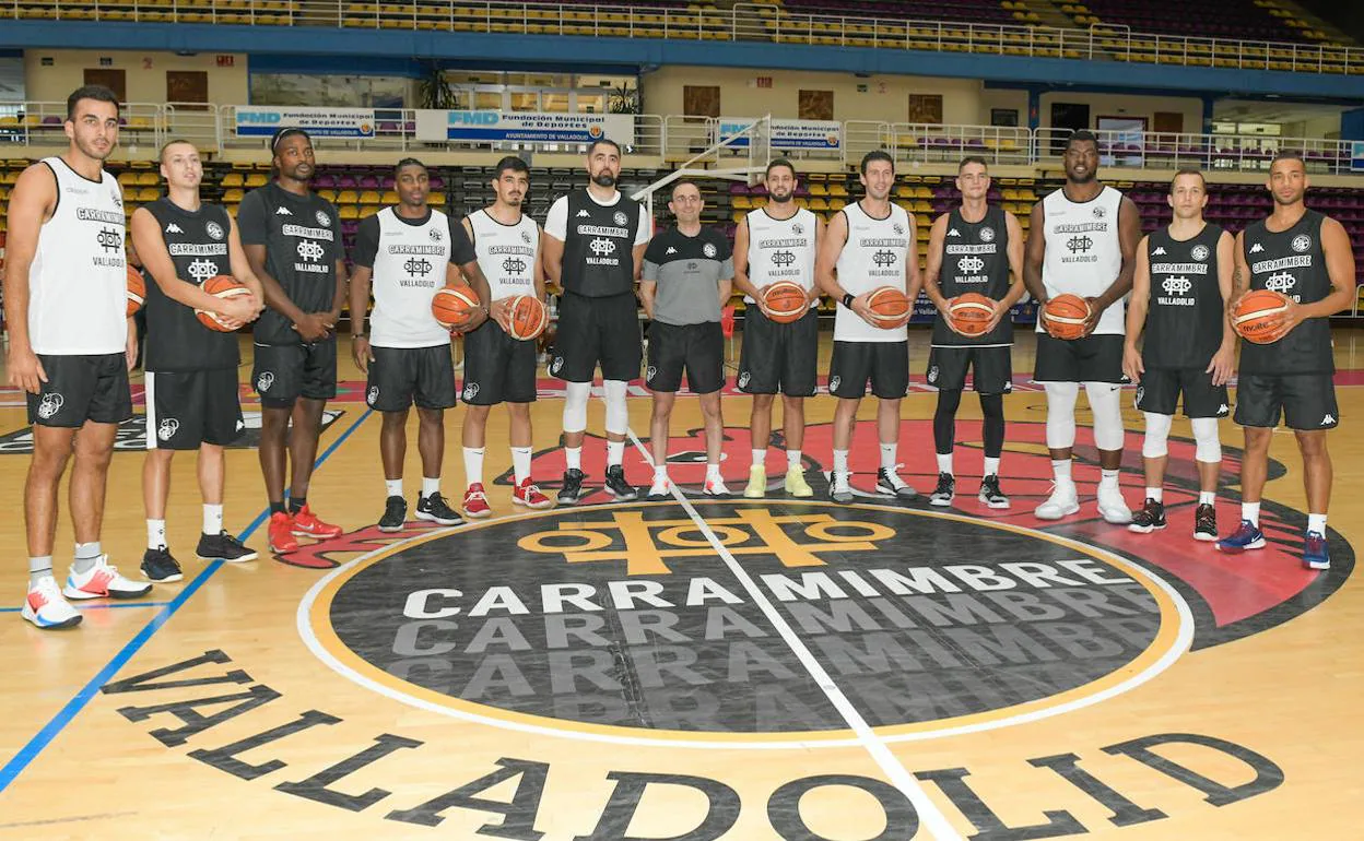 Fernández, Leimanis, Adeyoka, Bartley IV, Niksha Federico, Tom Granado, Hugo López, Daniel Astilleros, Sergio de la Fuente, Rubio, Aboubacar, Mackenzie y Mike Torres.