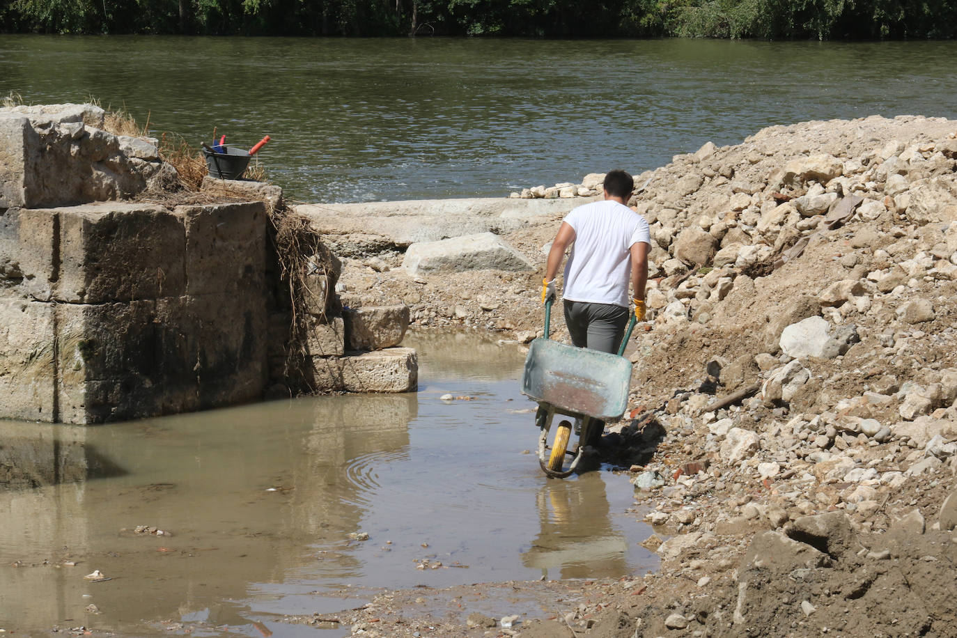 Fotos: Trabajos de restauración en las aceñas del Pisuerga