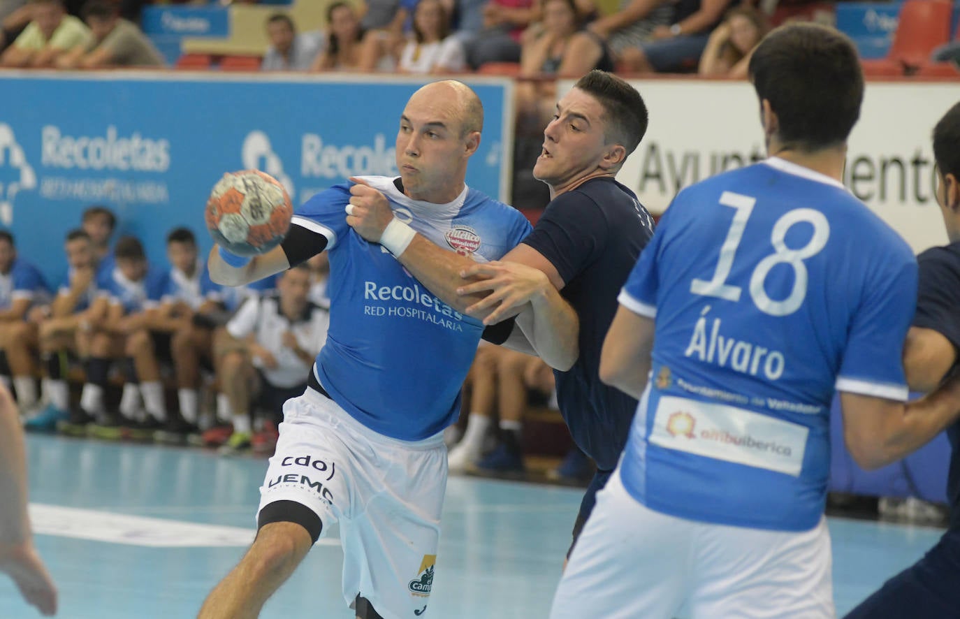 Fotos: Partido de pretemporada entre el Recoletas y el BM Zamora