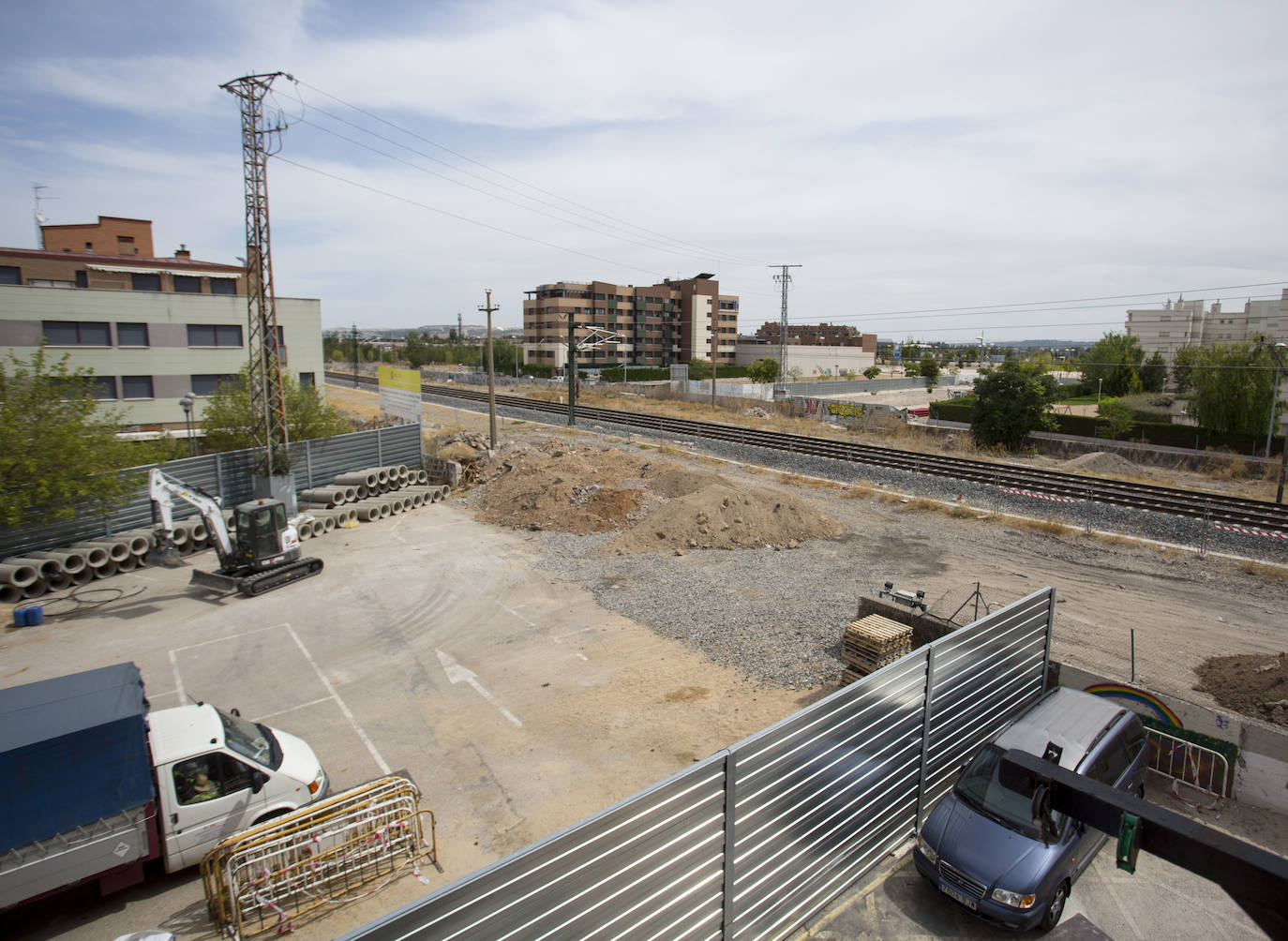 Fotos: Obras para construir el túnel para vehículos entre las calles Andrómeda y Nochevieja