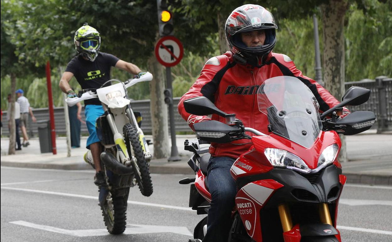 Participantes en una pasada concentración de motos en Palencia.