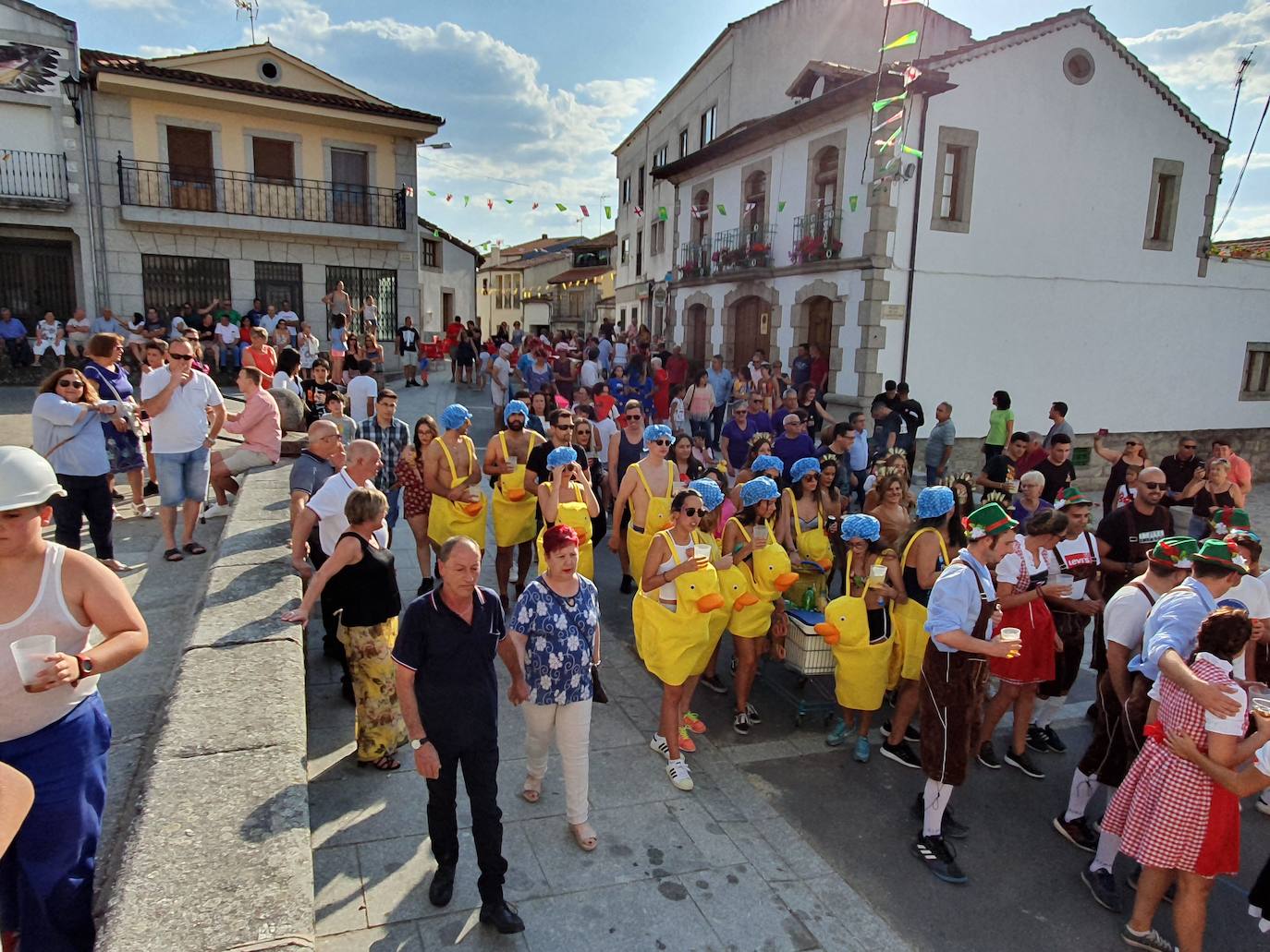 Fotos: Desfile de peñas en Los Santos