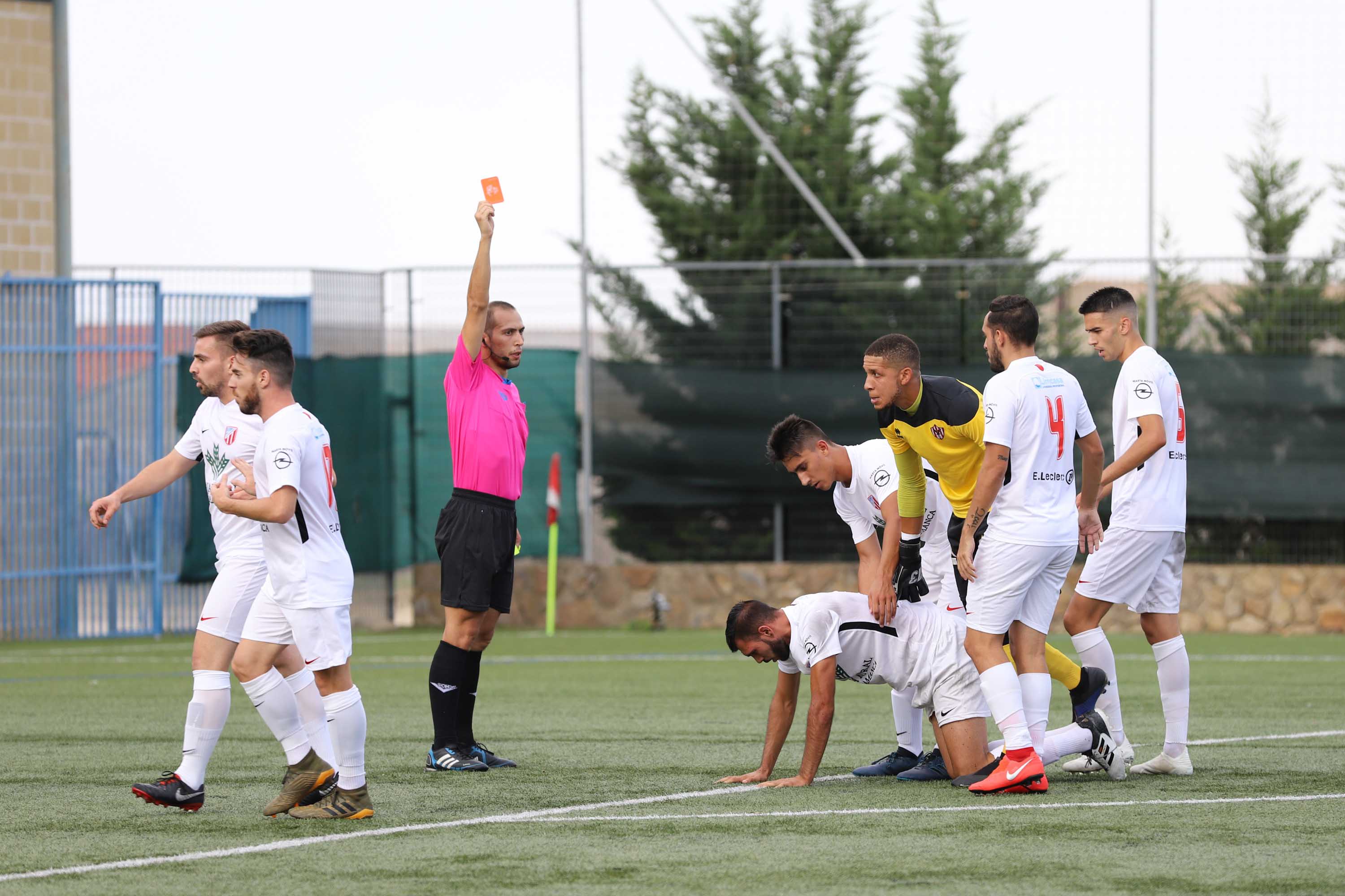 El Santa Marta arranca la temporada con triunfo merced a un gran partido ante el Bembibre, al que se impuso por 2-0 con goles de Lerma y Montes. 