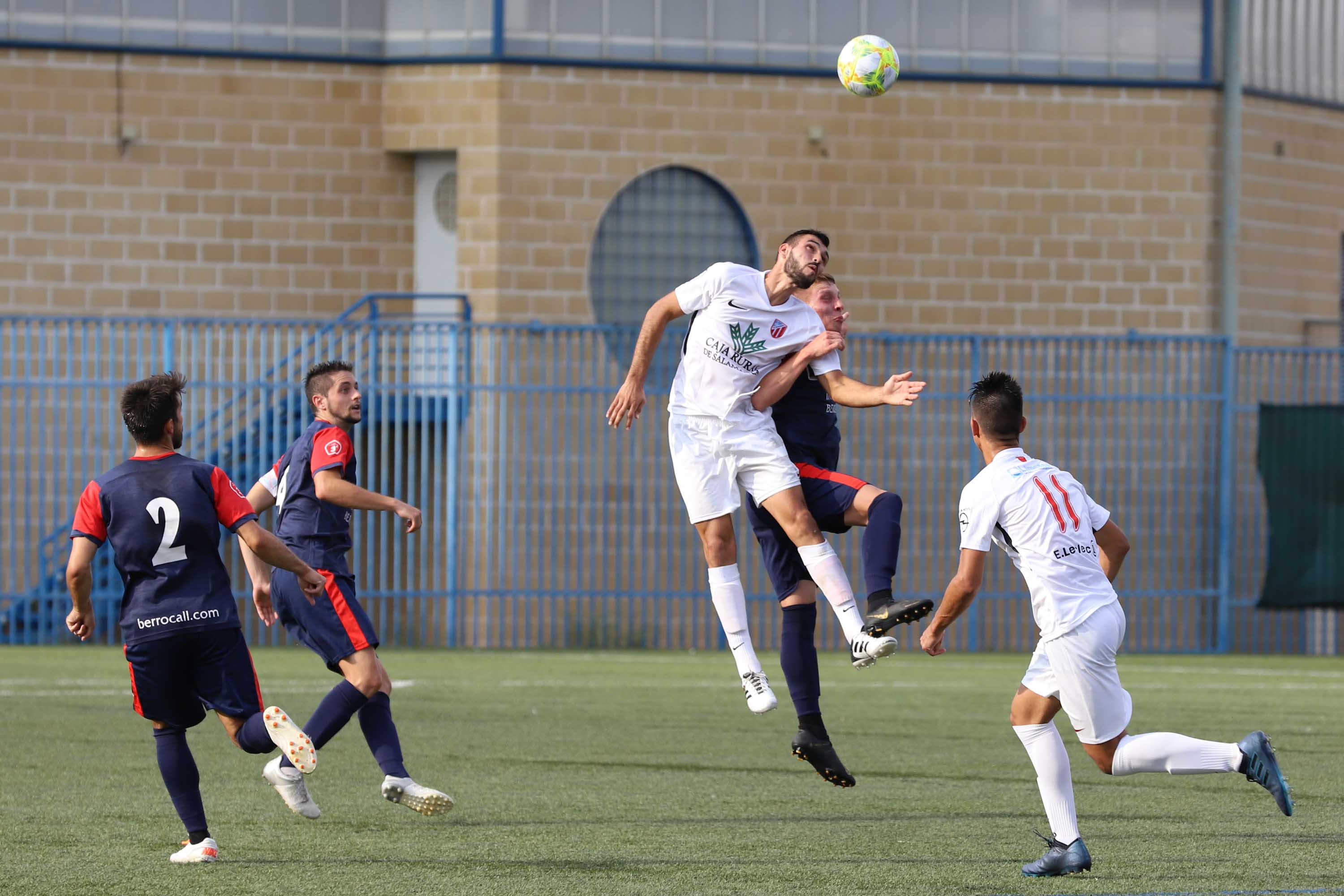 El Santa Marta arranca la temporada con triunfo merced a un gran partido ante el Bembibre, al que se impuso por 2-0 con goles de Lerma y Montes. 