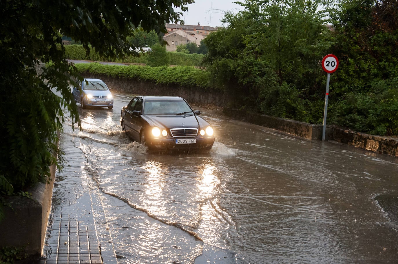 Fotos: Tormenta de lluvia y granizo en Segovia