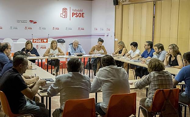 Reunión de la Ejecutiva provincial del PSOE en la que se aprobó la lista para la Diputación. 