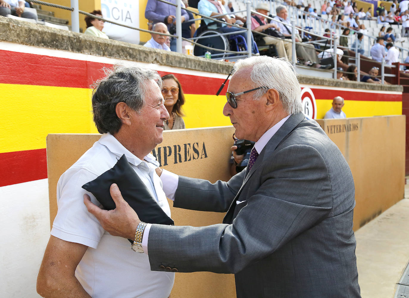 Fotos: Público en la corrida de rejones