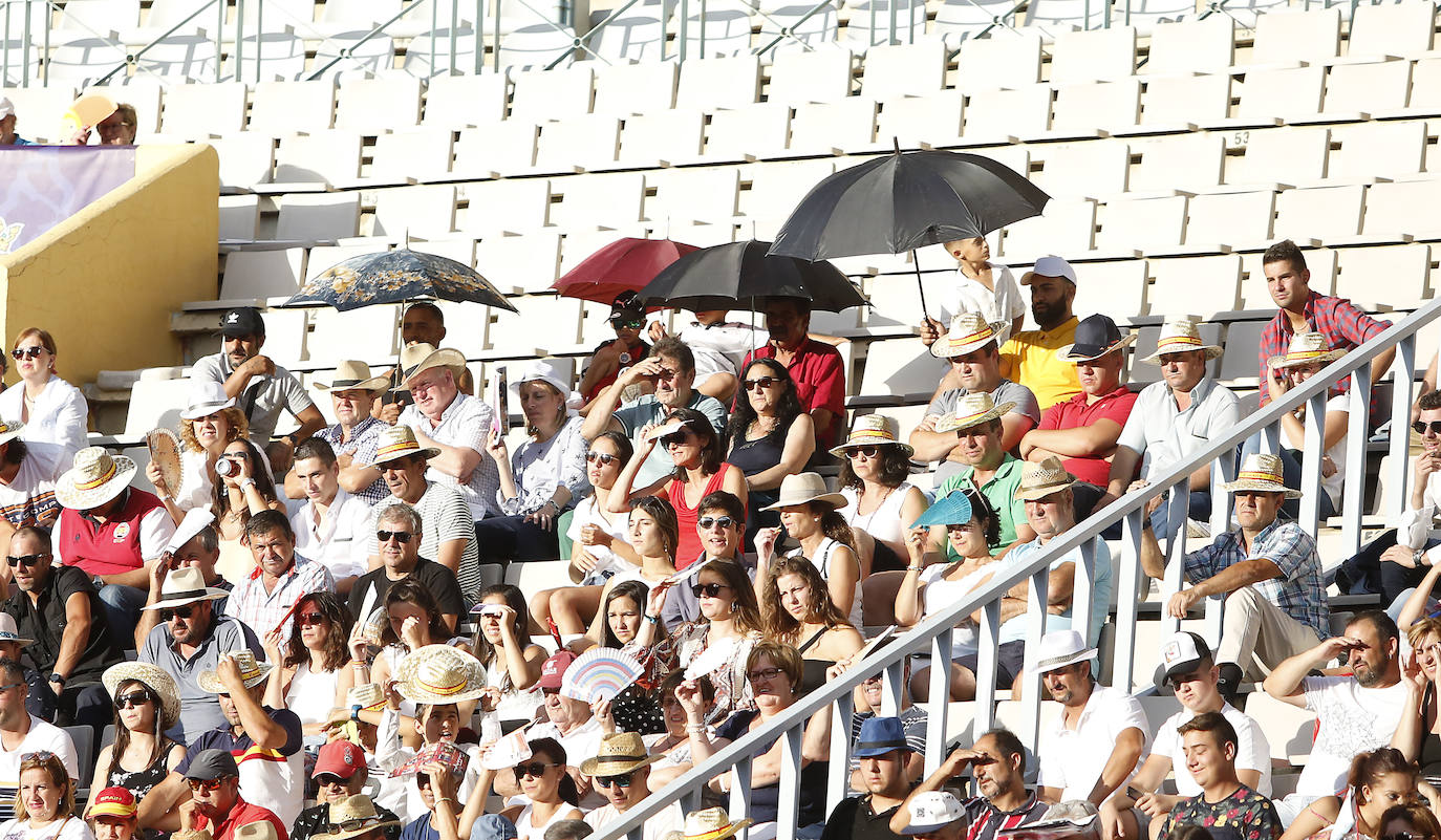 Fotos: Público en la corrida de rejones