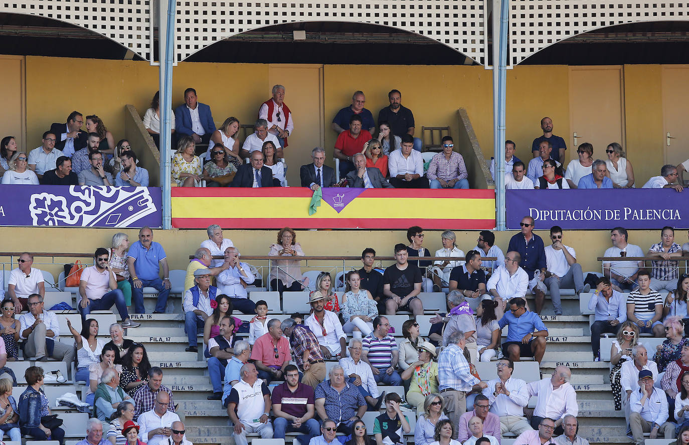 Fotos: Público en la última corrida de ferias
