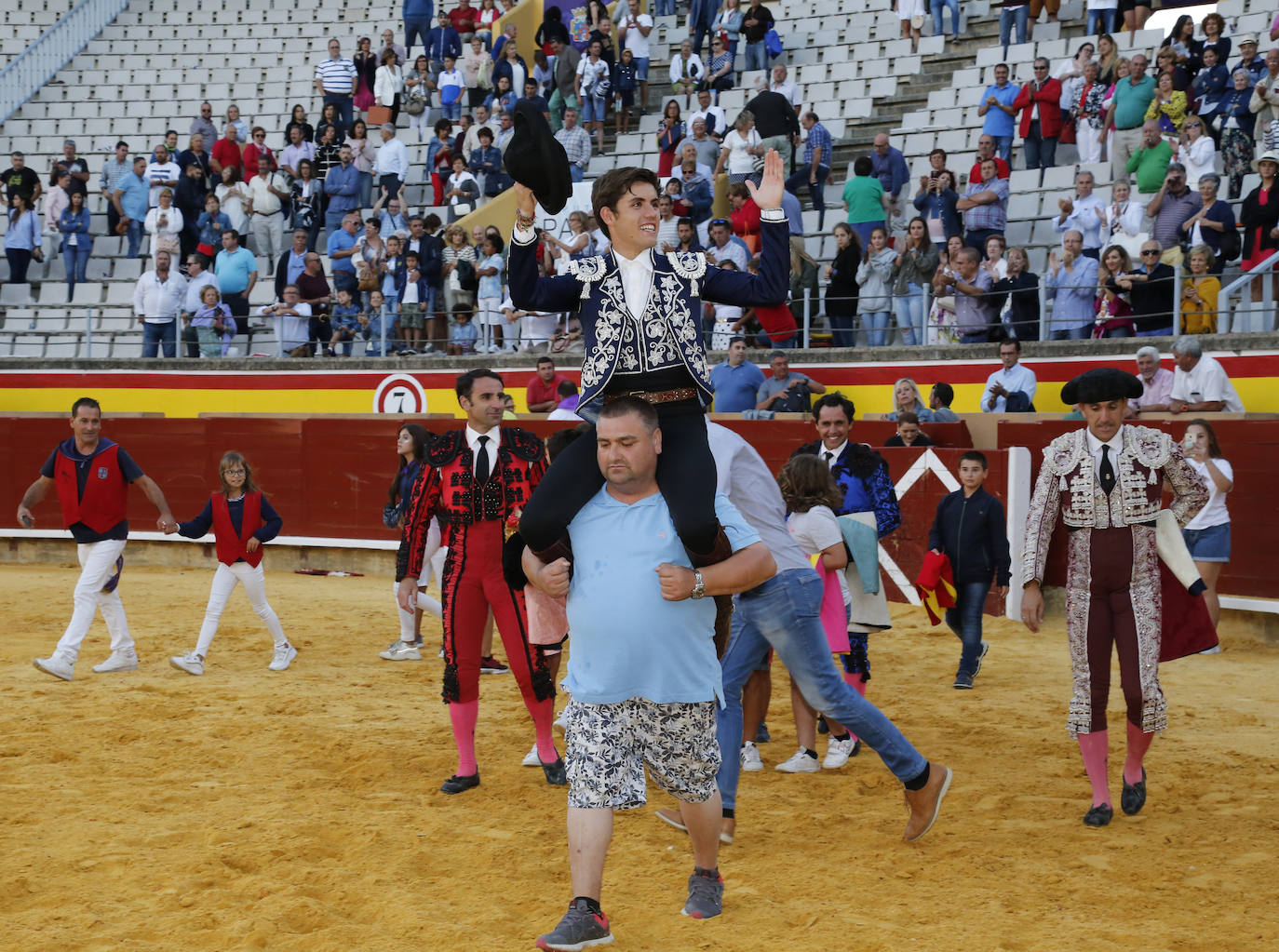 Fotos: Corrida de rejones en Palencia