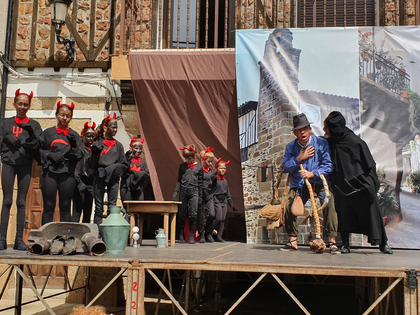 Fotos: Sotoserrano recupera la representación de la Loa