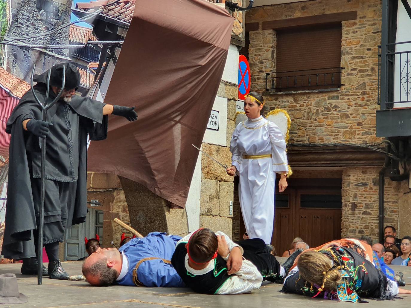 Fotos: Sotoserrano recupera la representación de la Loa