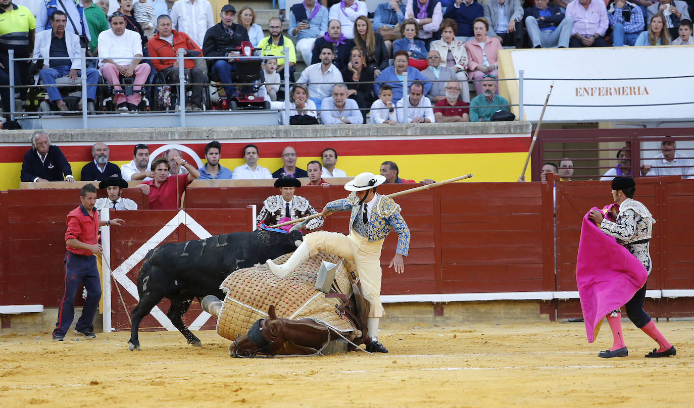 Fotos: Ferrera y Aguado triunfan en la última corrida de la feria de Palencia