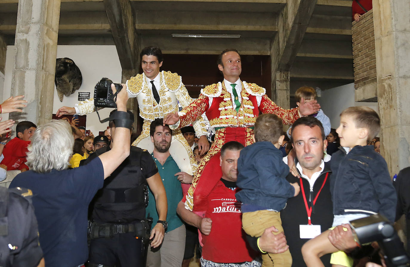 Fotos: Ferrera y Aguado triunfan en la última corrida de la feria de Palencia