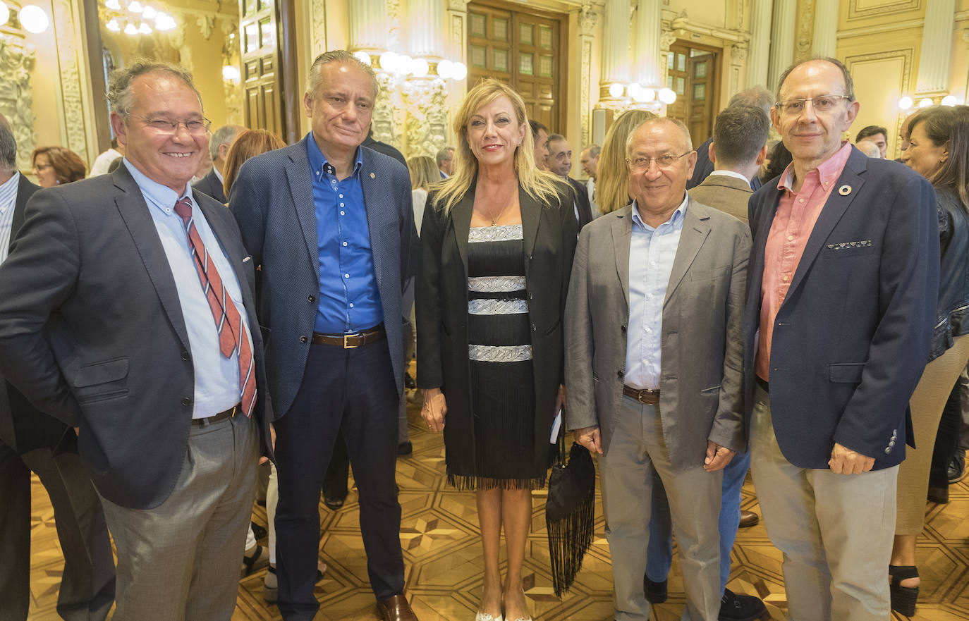 Antonio Otero, Teo Brioga, Julia González, Emilio Álvarez y Juan Carlos Hernández.