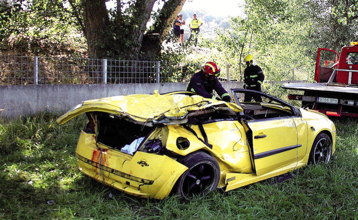 Estado en el que quedó el vehículo accidentado en Galisancho.