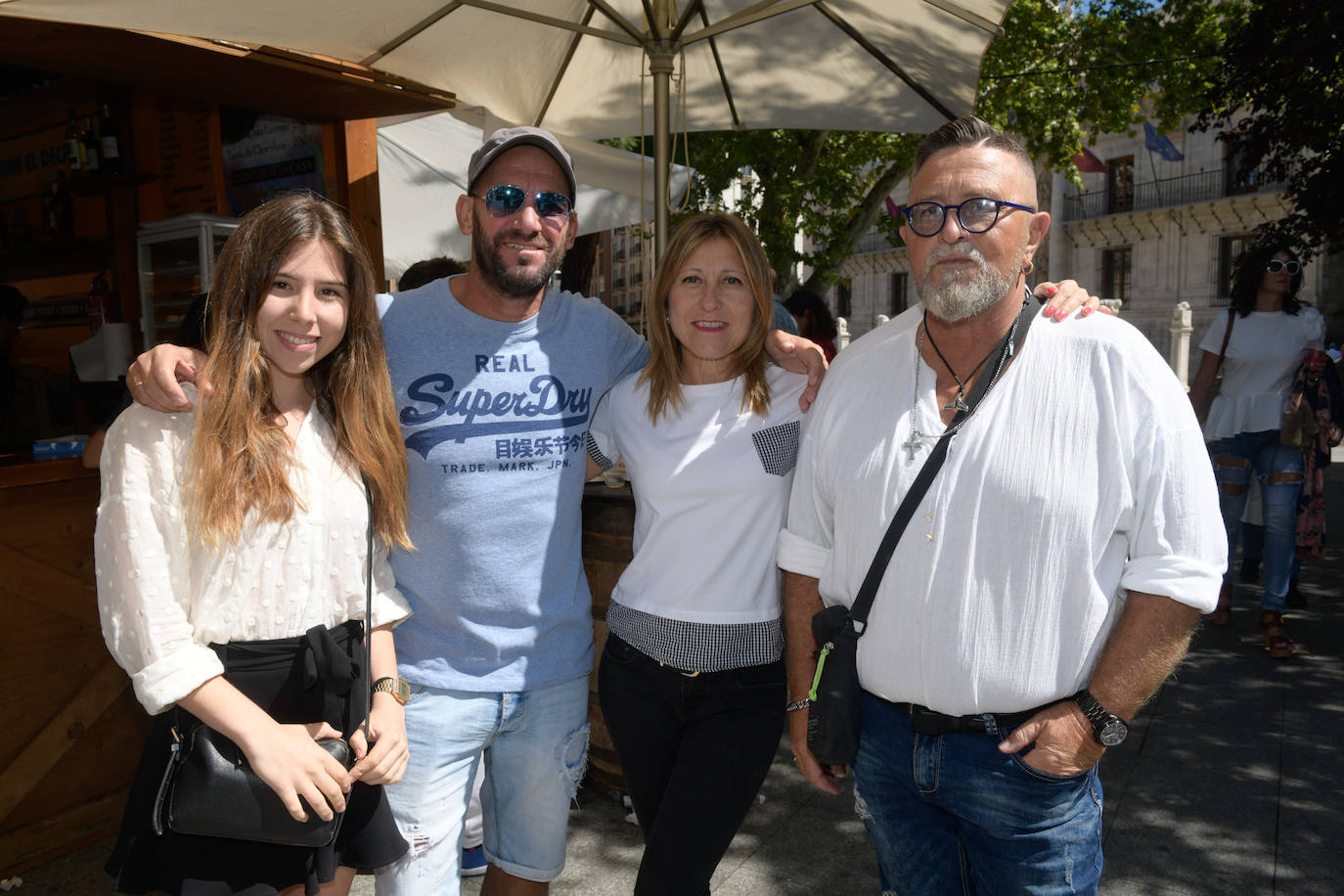 Fotos: Ambiente en las casetas de la feria de día