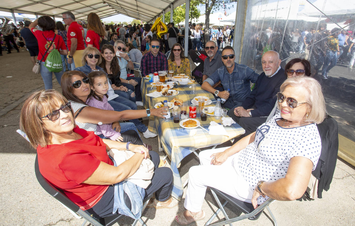 Fotos: Bocados y folclore de toda España en las casetas regionales