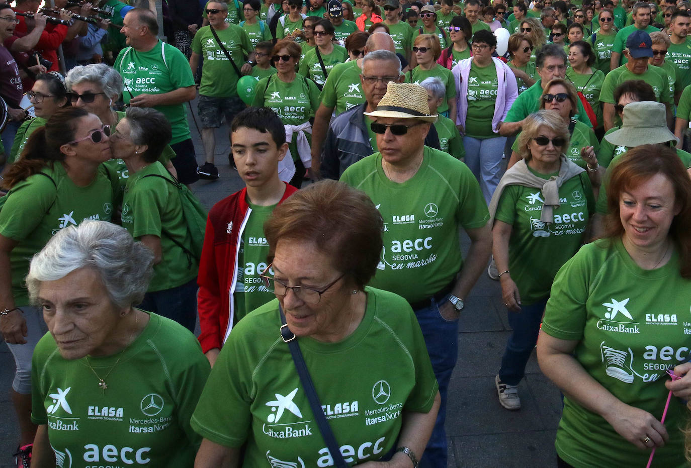 Fotos: VI Marcha contra el Cáncer en Segovia