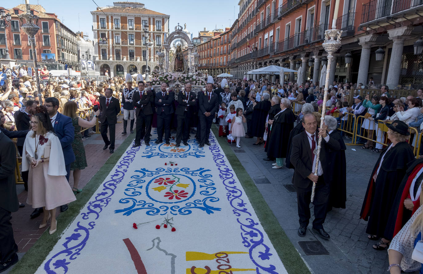 Fotos: Misa y procesión en honor a la Virgen de San Lorenzo