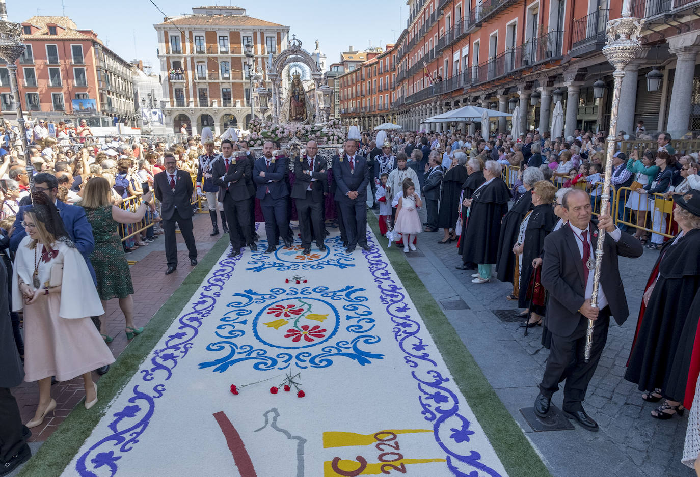 Fotos: Misa y procesión en honor a la Virgen de San Lorenzo