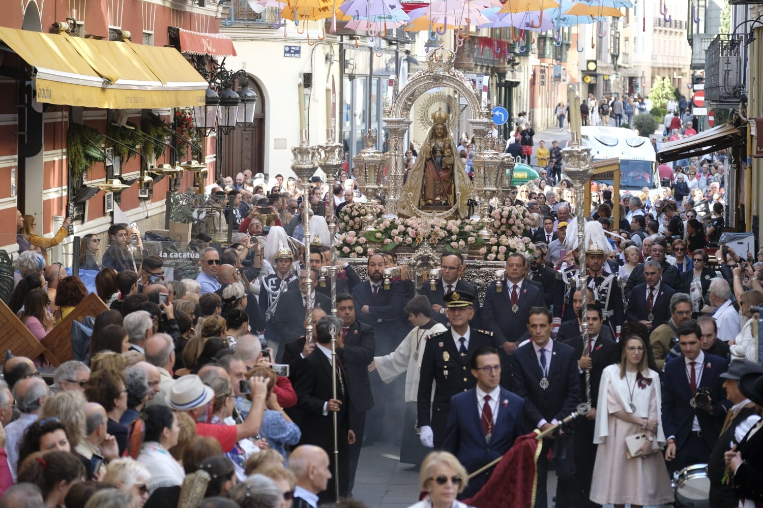 Fotos: Misa y procesión en honor a la Virgen de San Lorenzo