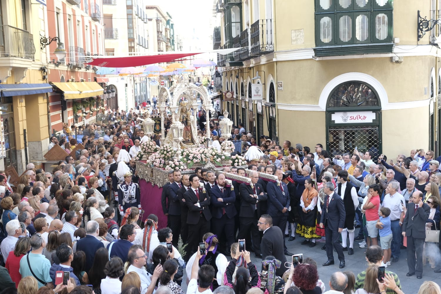 Fotos: Misa y procesión en honor a la Virgen de San Lorenzo