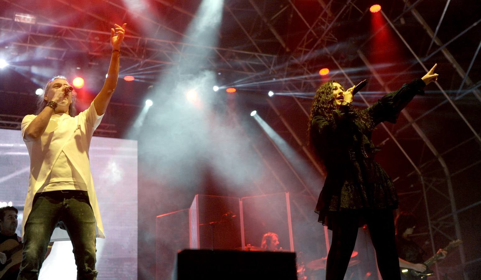 Fotos: Concierto de Camela en la Plaza Mayor de Valladolid