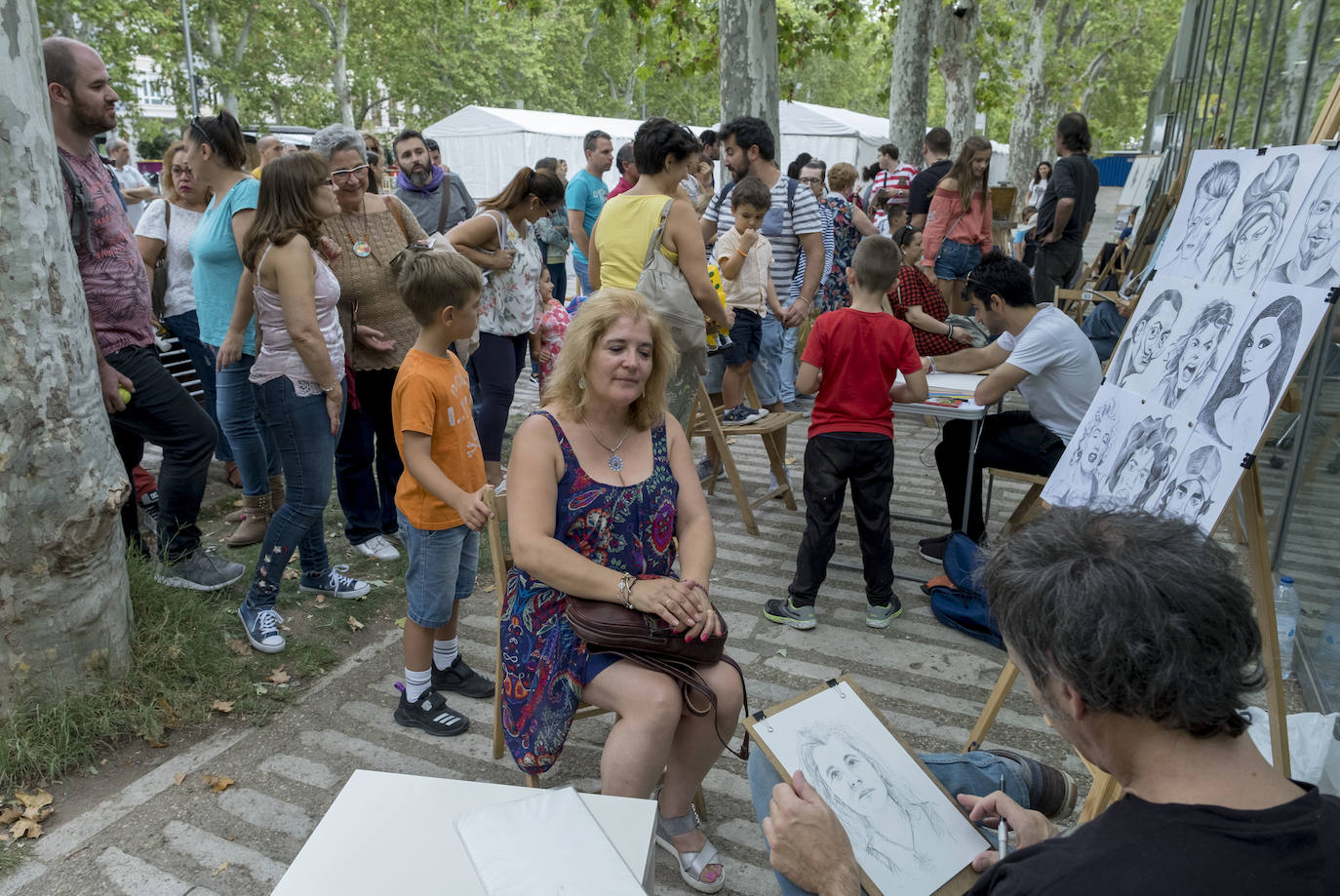 Fotos: Caricaturistas en la Acera de Recoletos