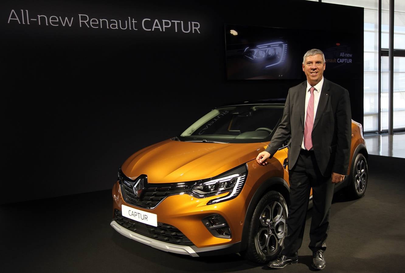La compañía francesa presentó este martes en el Salón Internacional del Automóvil de Frankfurt uno de sus modelos más vendidos que se fabricará en la planta de Valladolid