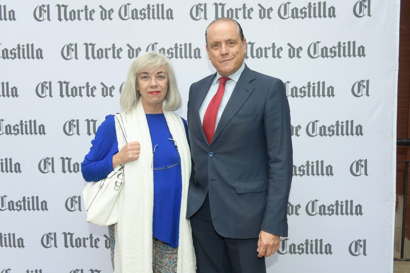 La directora del Museo de la Ciencia, Inés Rodríguez, y el director de Comunicación de El Corte Inglés, José Antonio Lobato.