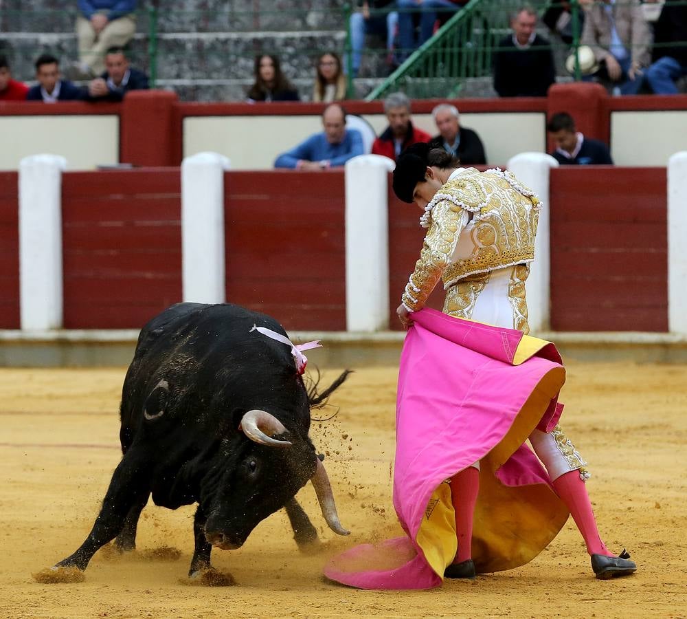 Con toros de la ganadería Torrealba para Marcos, Antonio Grande y Fernando Plaza
