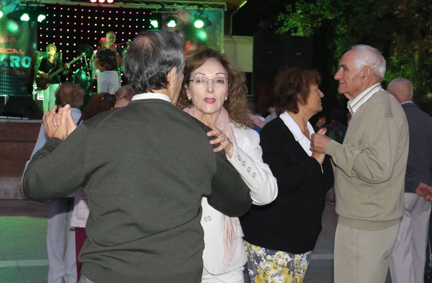 Con la actuación de la Orquesta Tentación