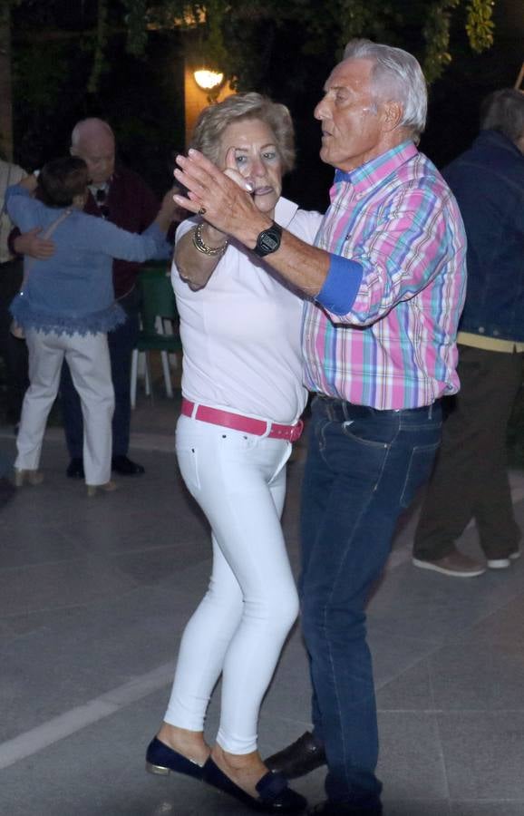 Con la actuación de la Orquesta Tentación