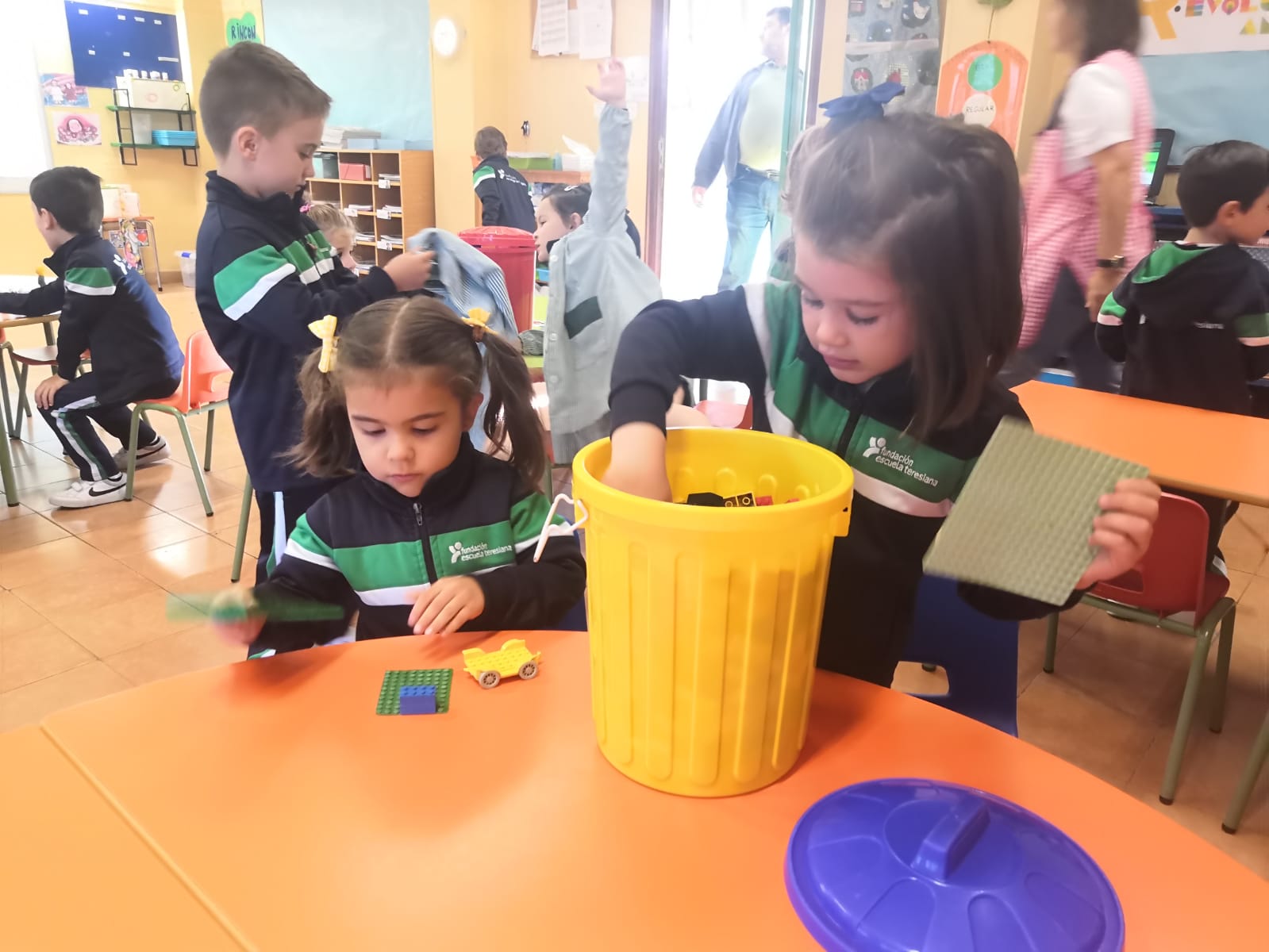 Vuelta al cole en los colegios Teresianas y San Agustín de Valladolid