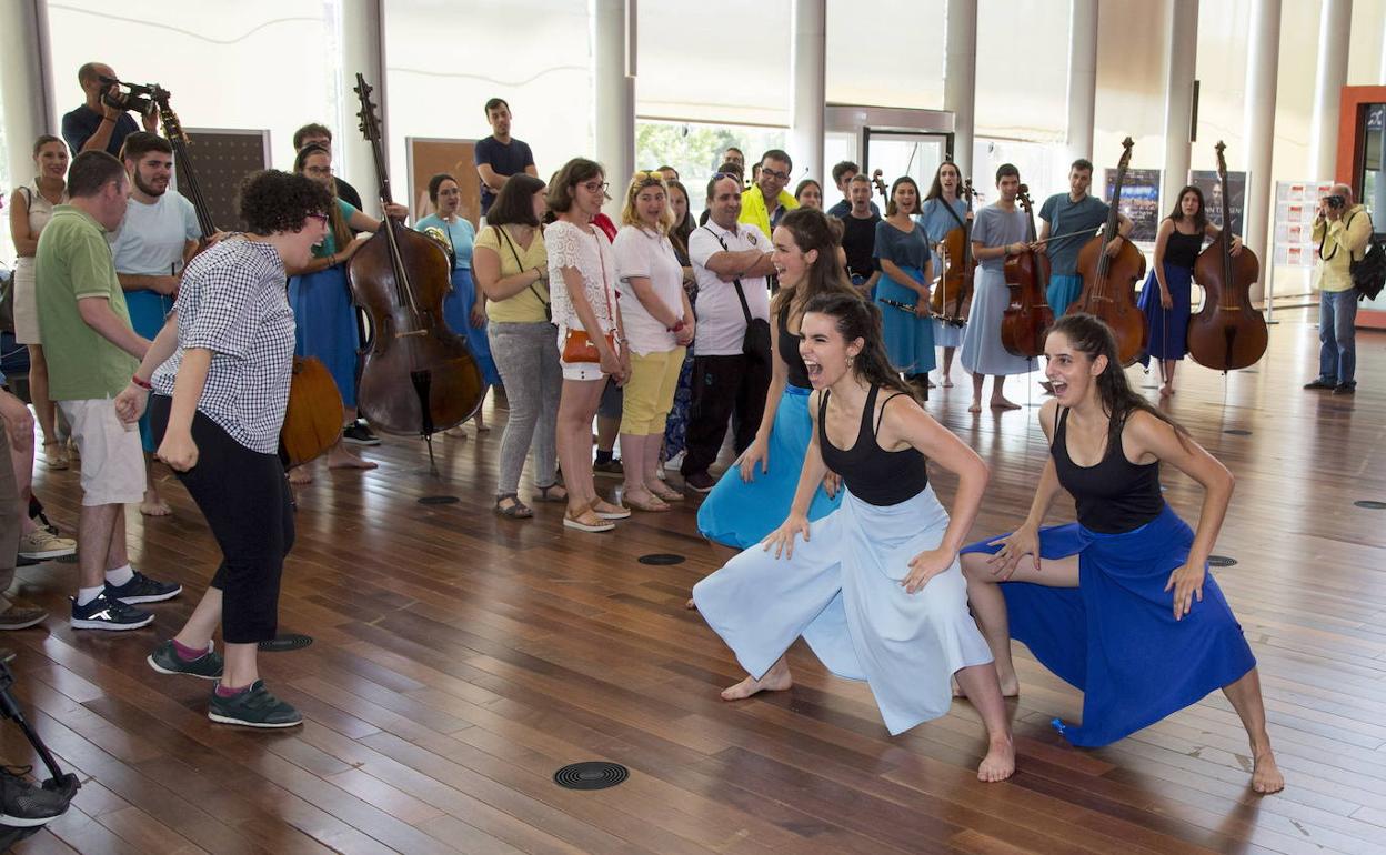 Ensayos del PIO'19 en el foyer del auditorio Miguel Delibes, el pasado mes de julio. 