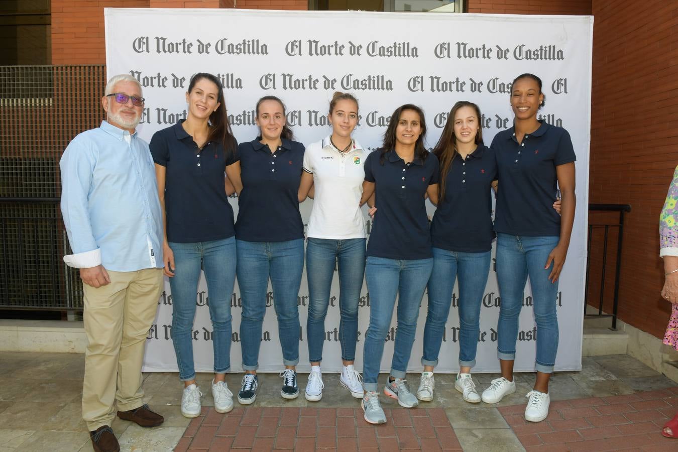 Un día más la caseta que El Norte de Castilla tiene ubicada en la terraza del Hotel Meliá Recoletos de Valladolid ha congregado a decenas de personalidades del mundo de la política, las empresas y el deporte tanto vallisoletano como de Castilla y León