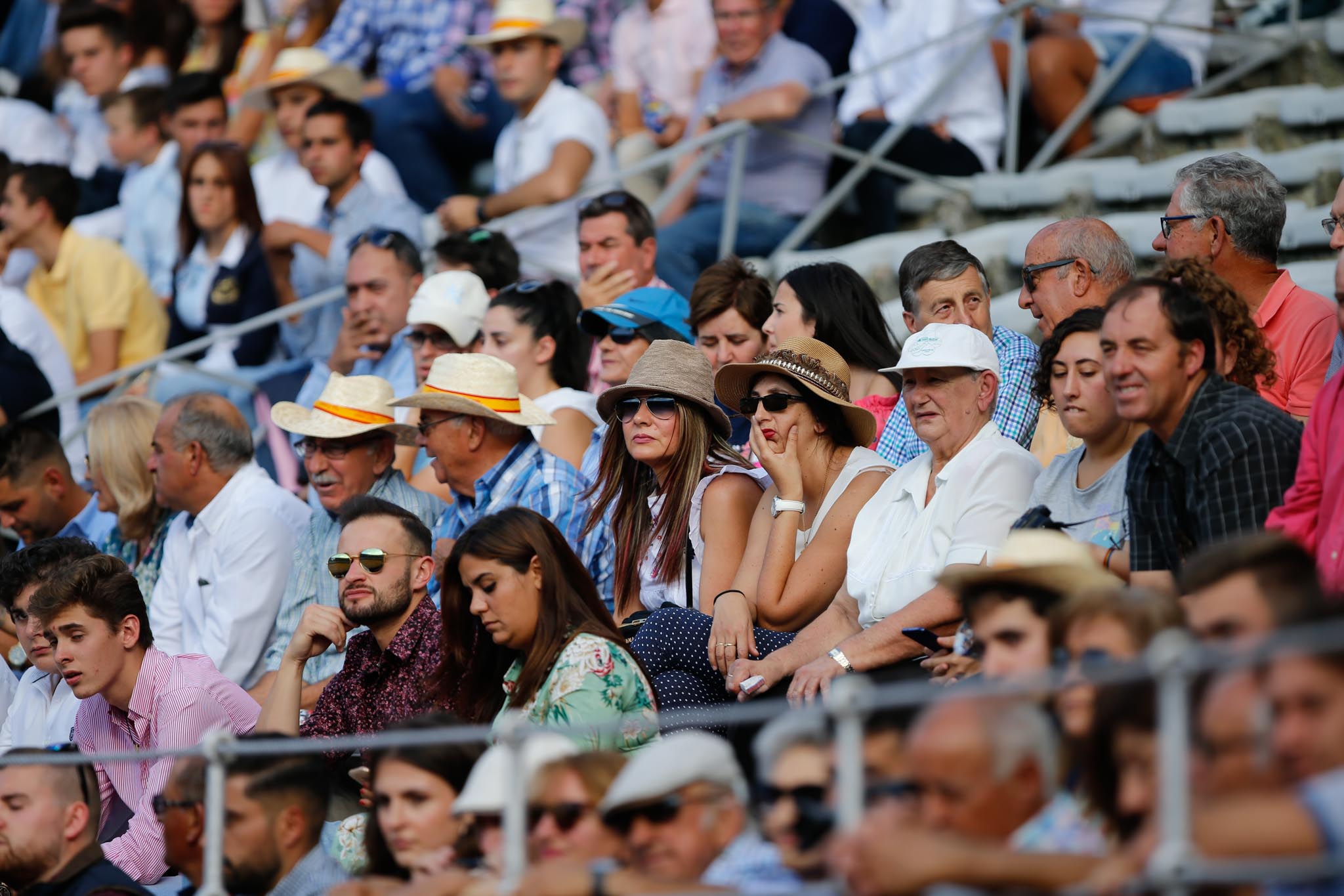 Fotos: Corrida de toros con los salmantinos López Chaves, Damián Castaño y Alejandro Marcos