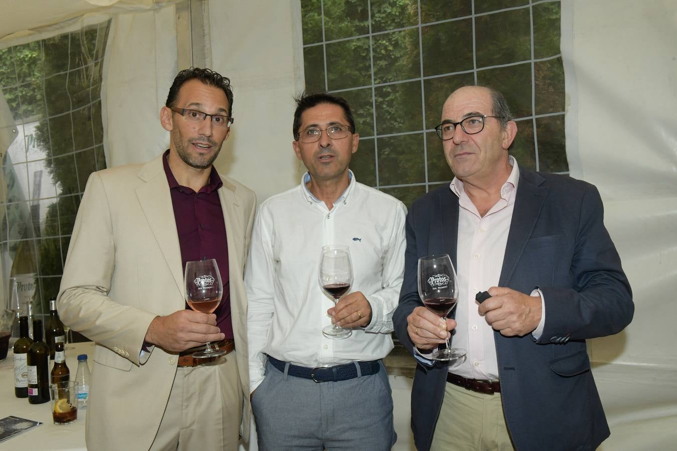 David Martínez y Antonio Santos, de Seguros Ocaso, junto a Emilio Martínez, de Rodrigo Martínez Estudio.