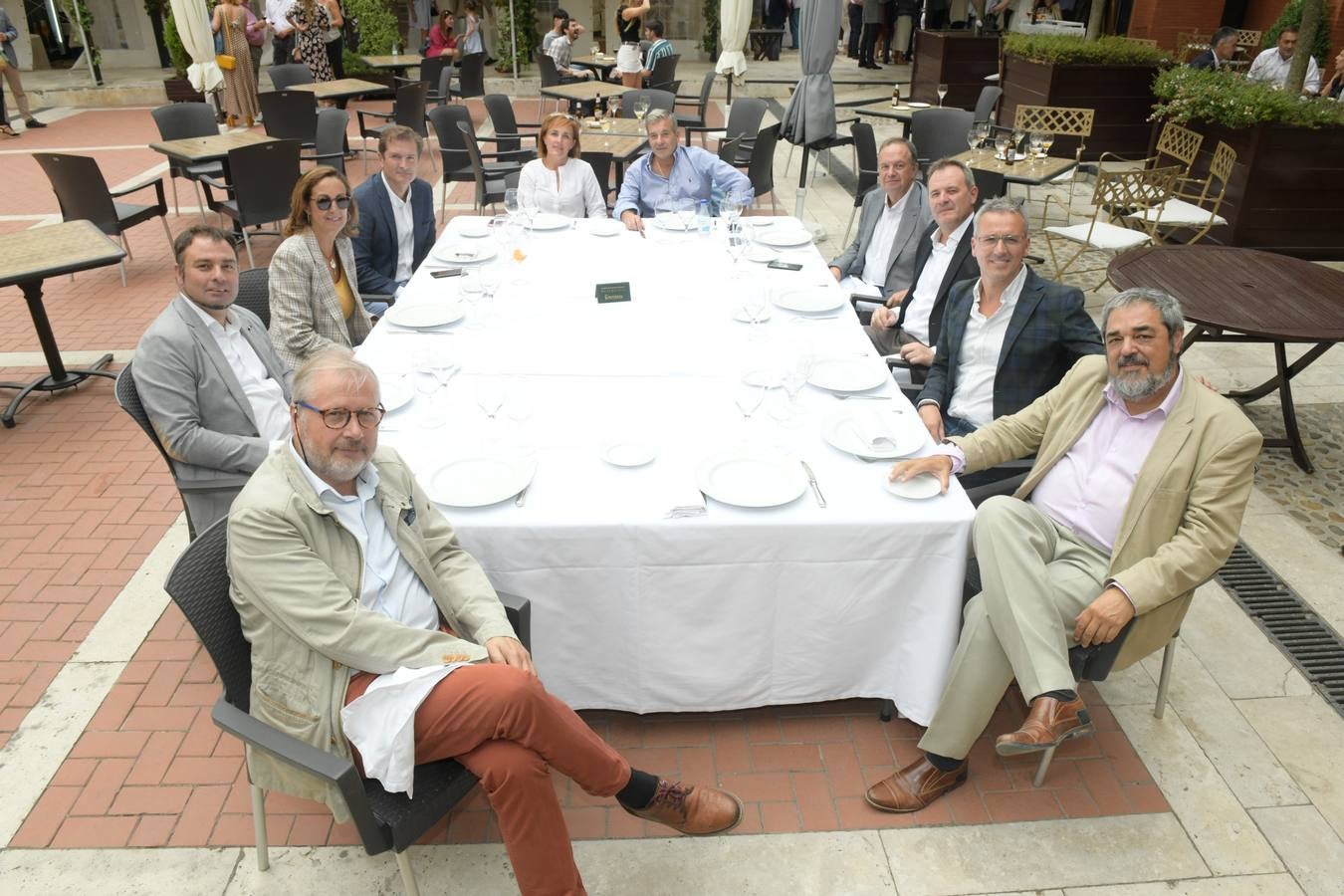 Luis Jaramillo (director de Cope), Luis Miguel Torres (director de Ical), Verónica de Fuentes (Escuela de Hostelería y Turismo de Alcazarén), Fernando Conde (director del Aula de Cultura de El Norte), Ana Hernando (GSK), Ángel de las Heras (director general de El Norte), Ignacio Fernández (director de Atresmedia en Castilla y León), Ángel Ortiz (director de El Norte), José Luis Martín (director de ABC) y Carlos Aganzo (director de Relaciones Institucionales de El Norte). 