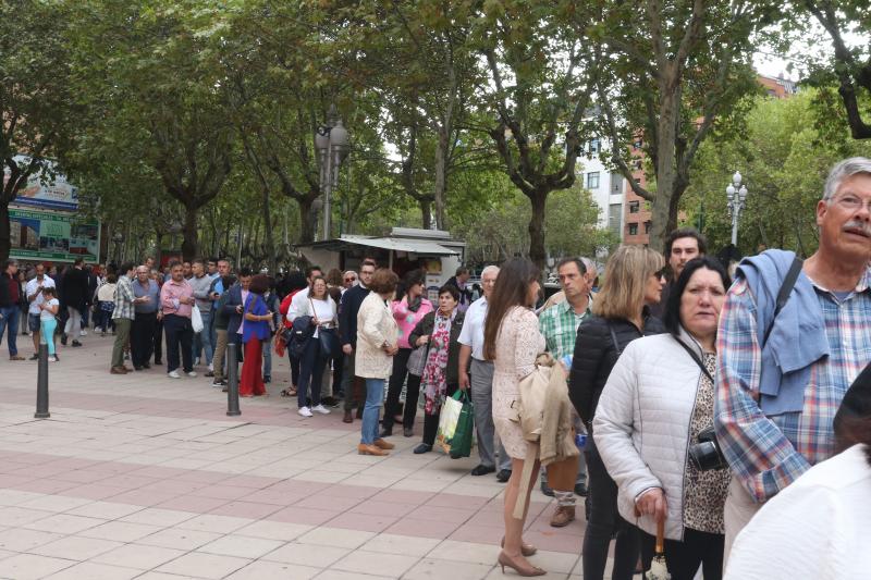 La corrida de rejones de este domingo en Valladolid no se va a aplazar, sino que queda cancelada de manera definitiva. Se podrá reclamar el dinero de la entrada hoy hasta las 21:00 horas, además de mañana lunes desde las 10:00 hasta las 14:00 horas y, por la tarde, de 18:00 a 21:00 horas.