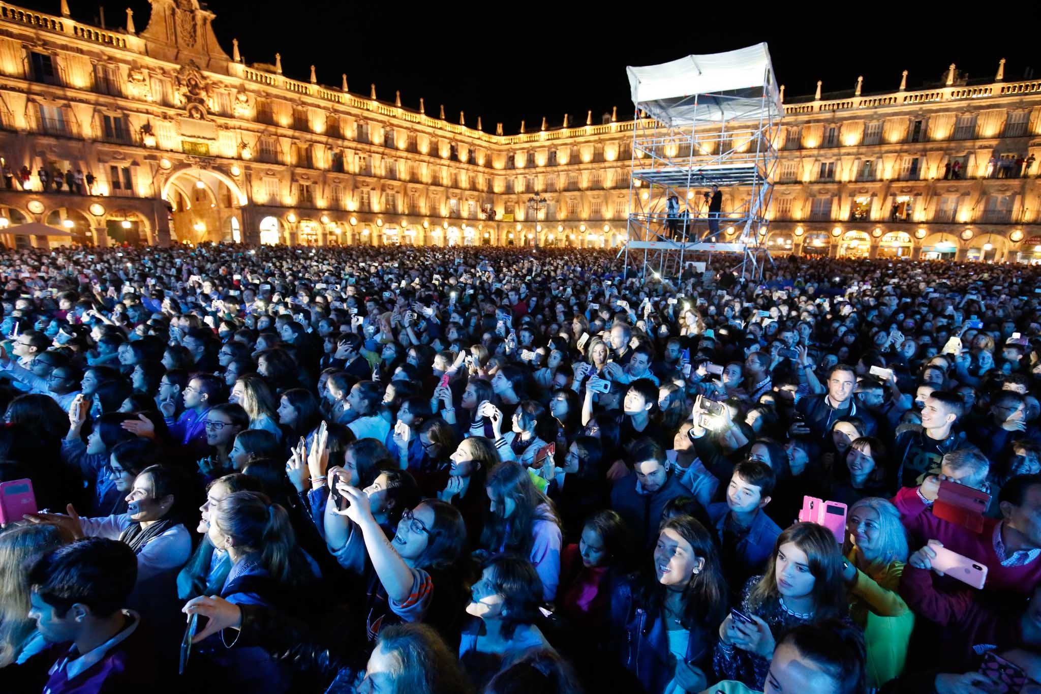 Fotos: Concierto de DVicio en la Plaza Mayor de Salamanca