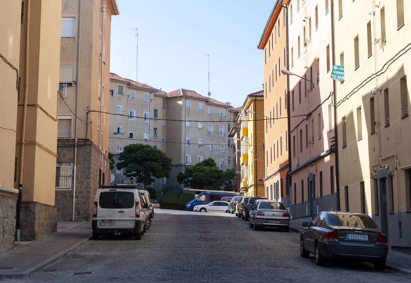 Calle de San José, el barrio con menos renta de Segovia en 2016 según el INE.