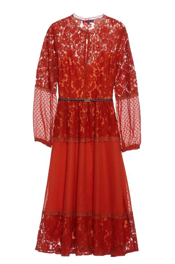 Vestido rojo de encaje y plumeti de Lolitas&L (107 euros)