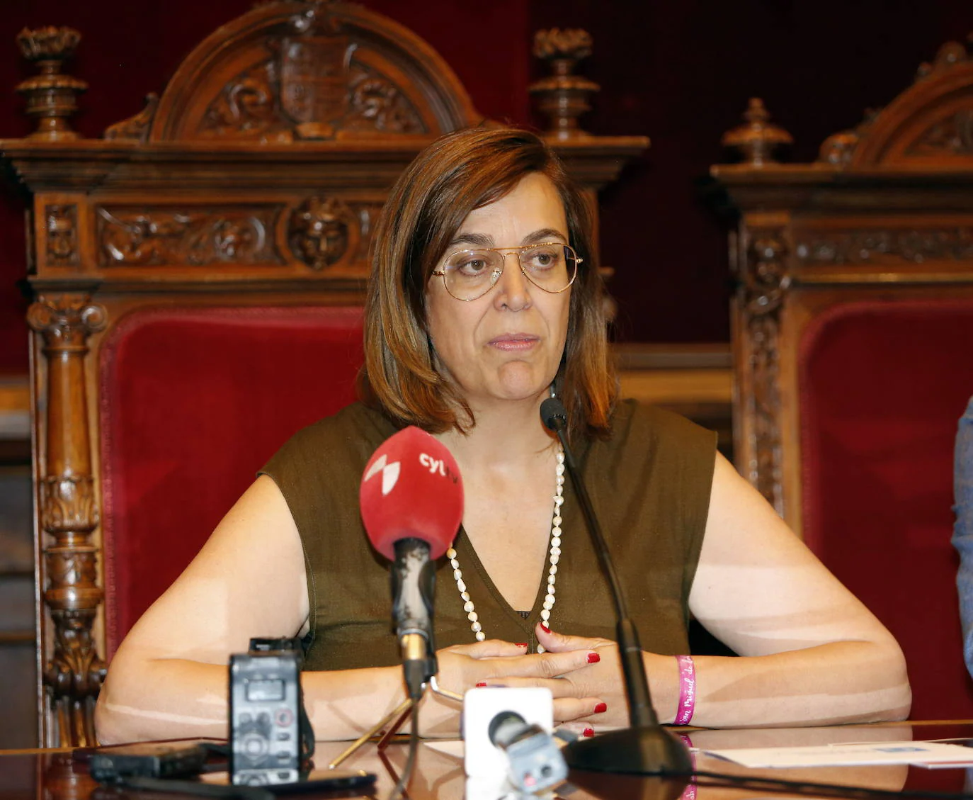 Ángeles Armisén, presidenta de la Diputación. 