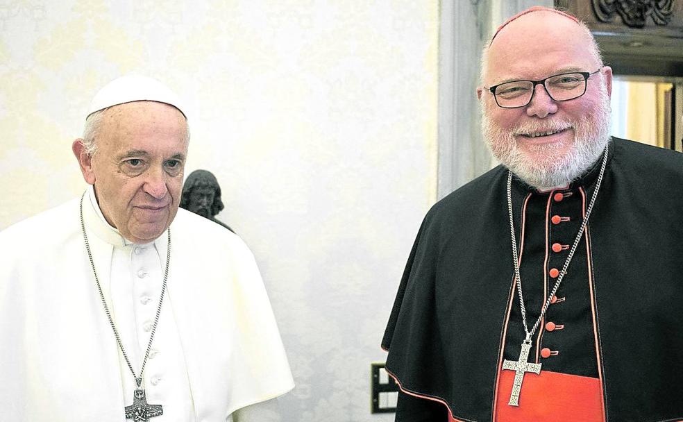 El cardenal Reinhard Marx, con el papa Francisco, en el Vaticano.