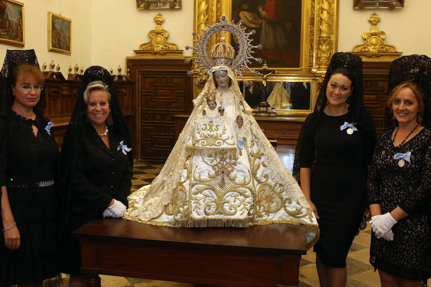 Fotos: La Virgen de la Fuencisla ya está en la Catedral