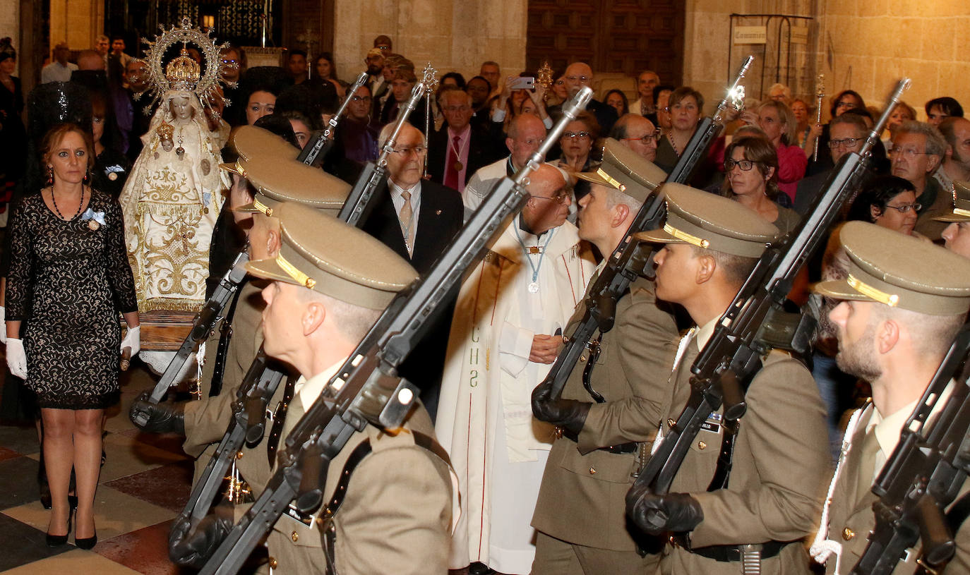 Fotos: La Virgen de la Fuencisla ya está en la Catedral